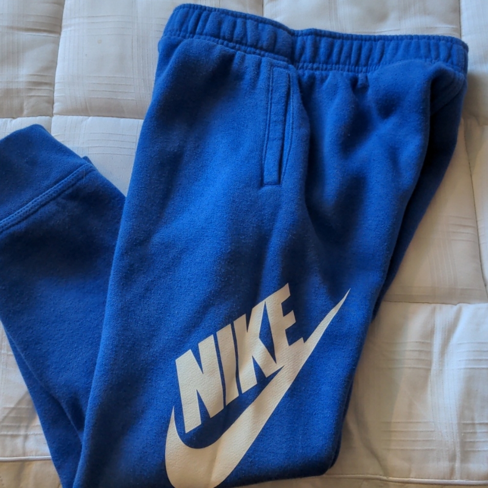 Youth Nike sweatpants